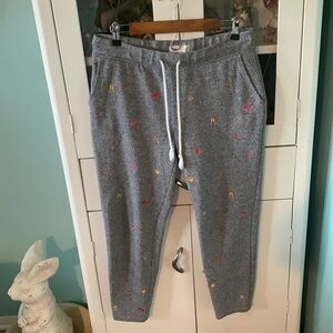 Lou & Grey for Loft sz am joggers heart emoji rose wine embroidered euc